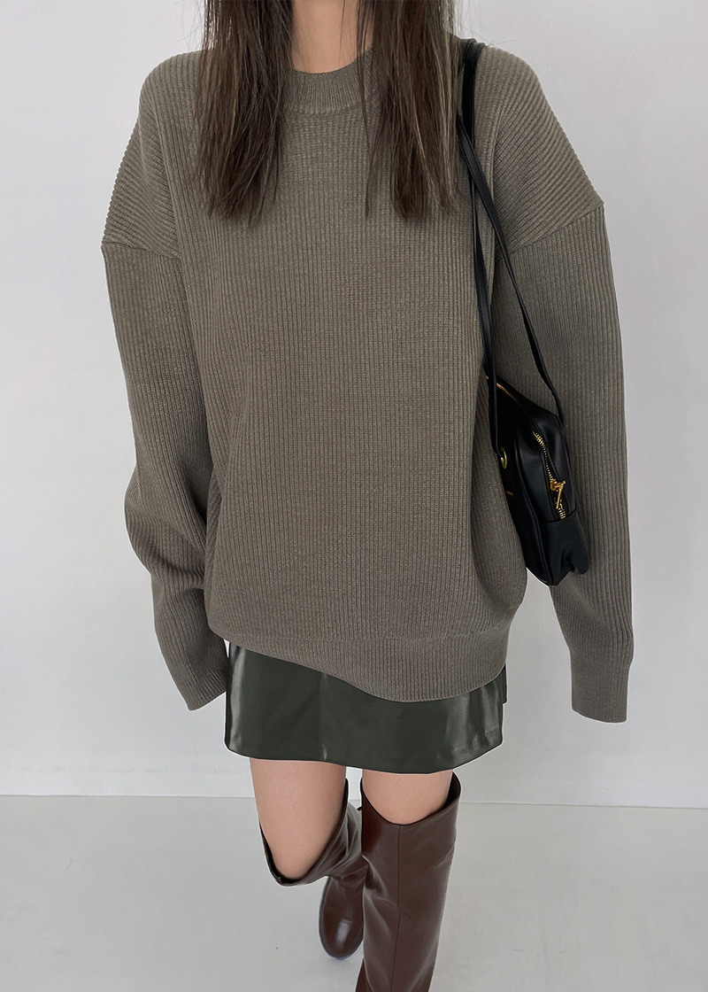 solid over knit (2c)